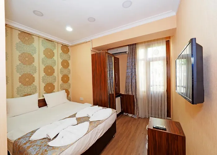 Renova Fatih Hotel *