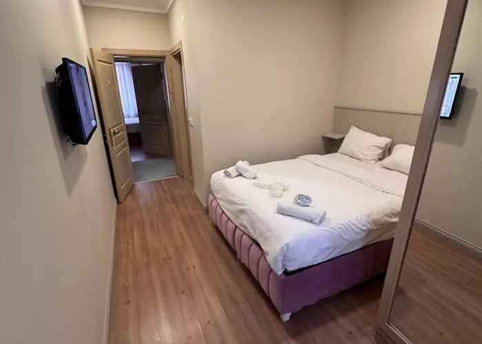 Renova Fatih מלון