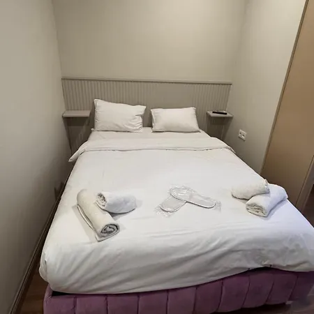 Renova Fatih Hotell *